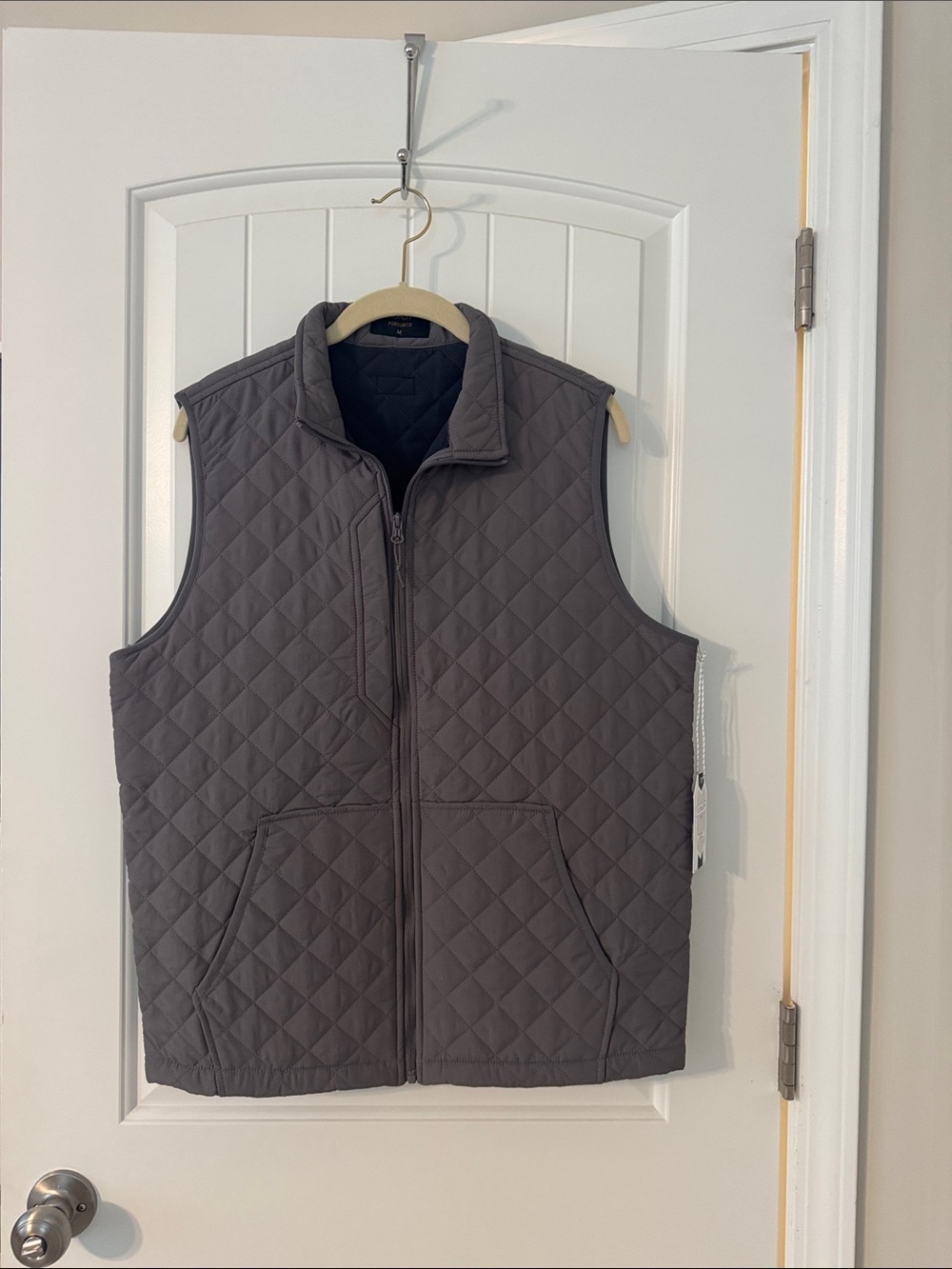 Men's Quilted Zip-Up Vest in Gray